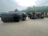 Wypadek BMW na A1. Autostrada zablokowana po wypadku BMW z lawetą