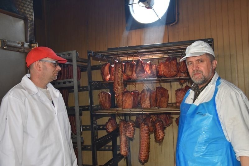 Roman Olszewski jest właścicielem kurnika, jego brat -...