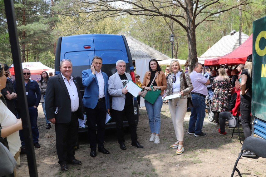 Gminny Ośrodek Kultury w Łopusznie zwycięzcą konkursu "Danie od Sąsiada". Prezentował się na Świętokrzyskim Festiwalu Smaków