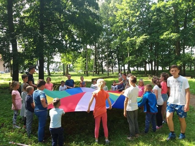 To był wyjątkowy dzień dla niemal wszystkich dzieci z terenu gminy Czarna Dąbrówka.