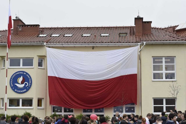 Jedną z większych placówek w gminie Białe Błota jest szkoła w Łochowie