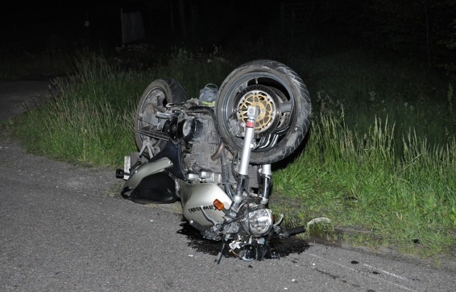 Brzeźno: Śmiertelny wypadek motocyklisty. Mężczyzna jechał na jednym kole