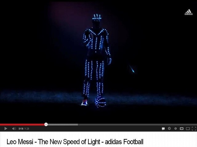 Najlepszy piłkarz świata 2011 roku - Argentyńczyk Lionel Messi wystąpił w futurystycznej reklamie Adidasa.