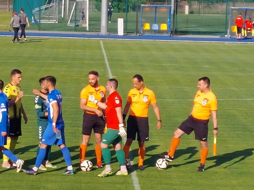 Hummel 4 liga. Gol z rzutu rożnego i pewna wygrana GKS Zio-Max Nowiny z Moravią Anna-Bud Morawica