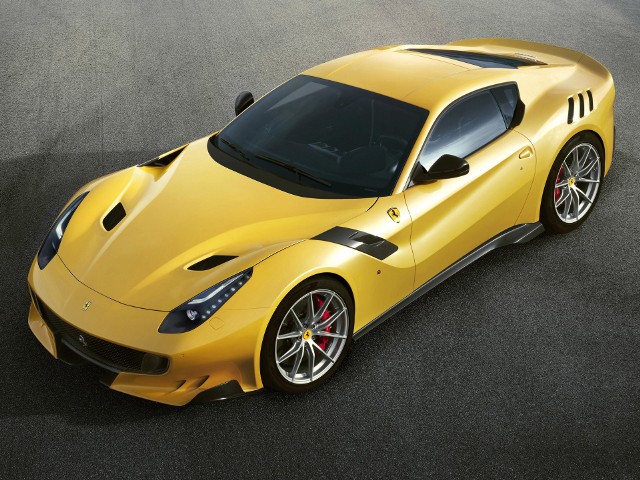 Ferrari F12tdf to ekstremalna wersja modelu F12 Berlinetta. Powstało jej 799 egzemplarzy, a wszzystkie znalazły już nabywców / Fot. Ferrari