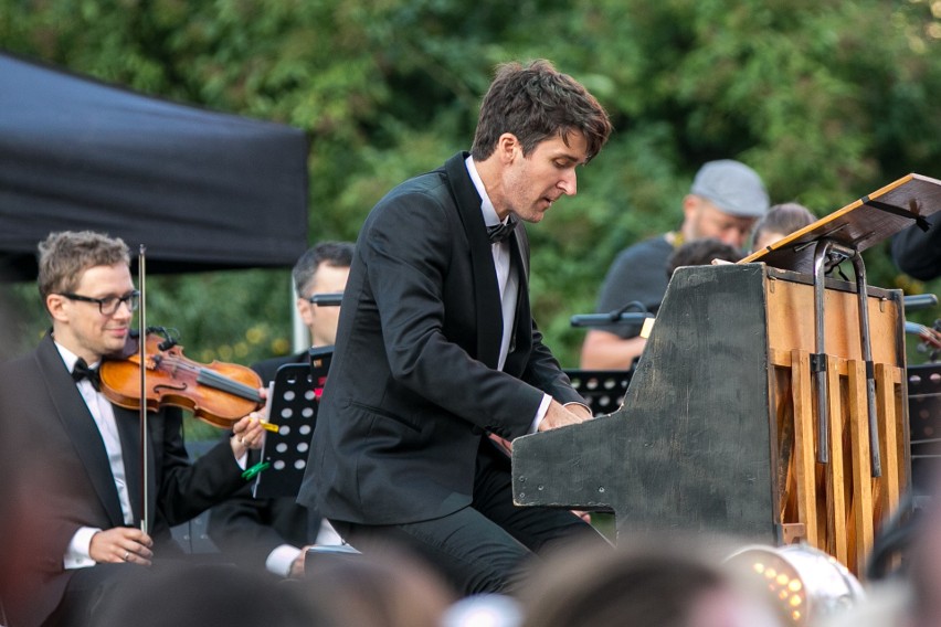 Szalom na Szerokiej przyciągnął tłumy krakowian. Zobacz jak bawili się na finale Festiwalu Kultury Żydowskiej