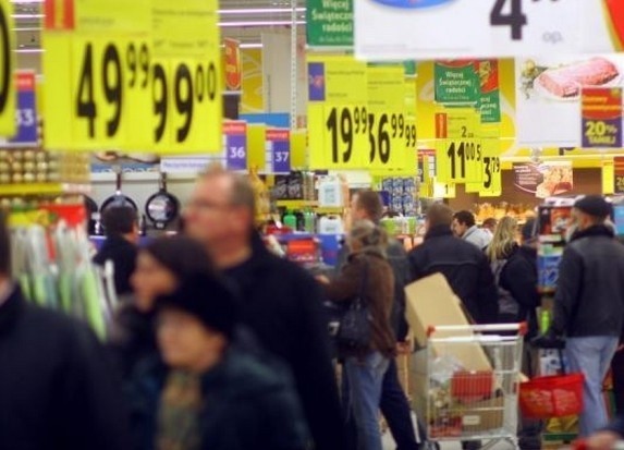 CZYNNE SKLEPY W WIGILIĘ I ŚWIĘTA 2015. DO KTÓREJ SĄ OTWARTE MARKETY?