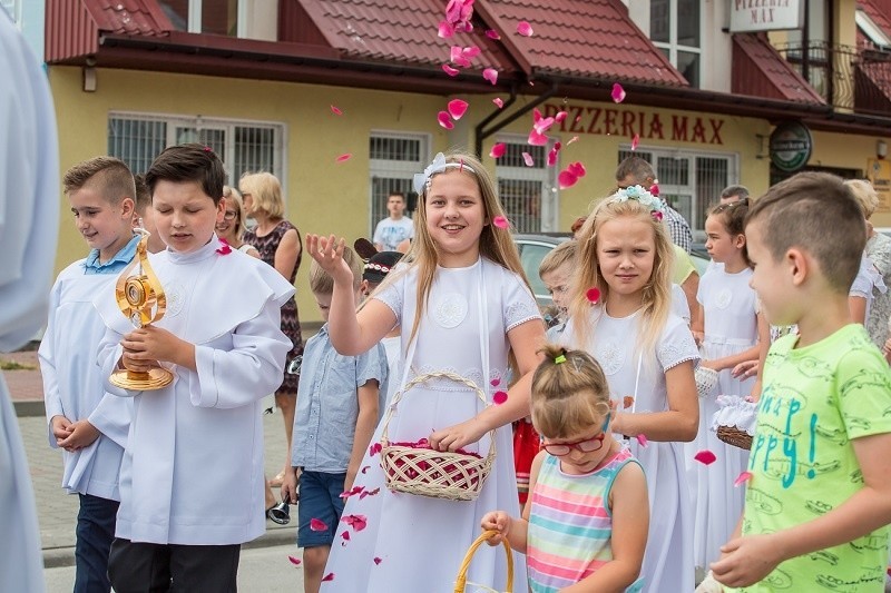 Boże Ciało uroczyście obchodzono jak co roku w trzech...