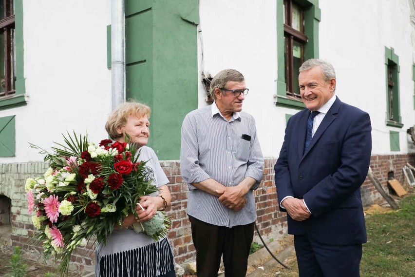 Wicepremier Piotr Gliński odwiedził rodzinny dom...