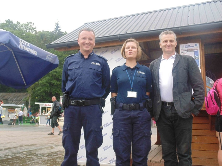 Letnia redakcja w Zakopane. Policjanci uczyli jak będziecznie spędzić wakacje