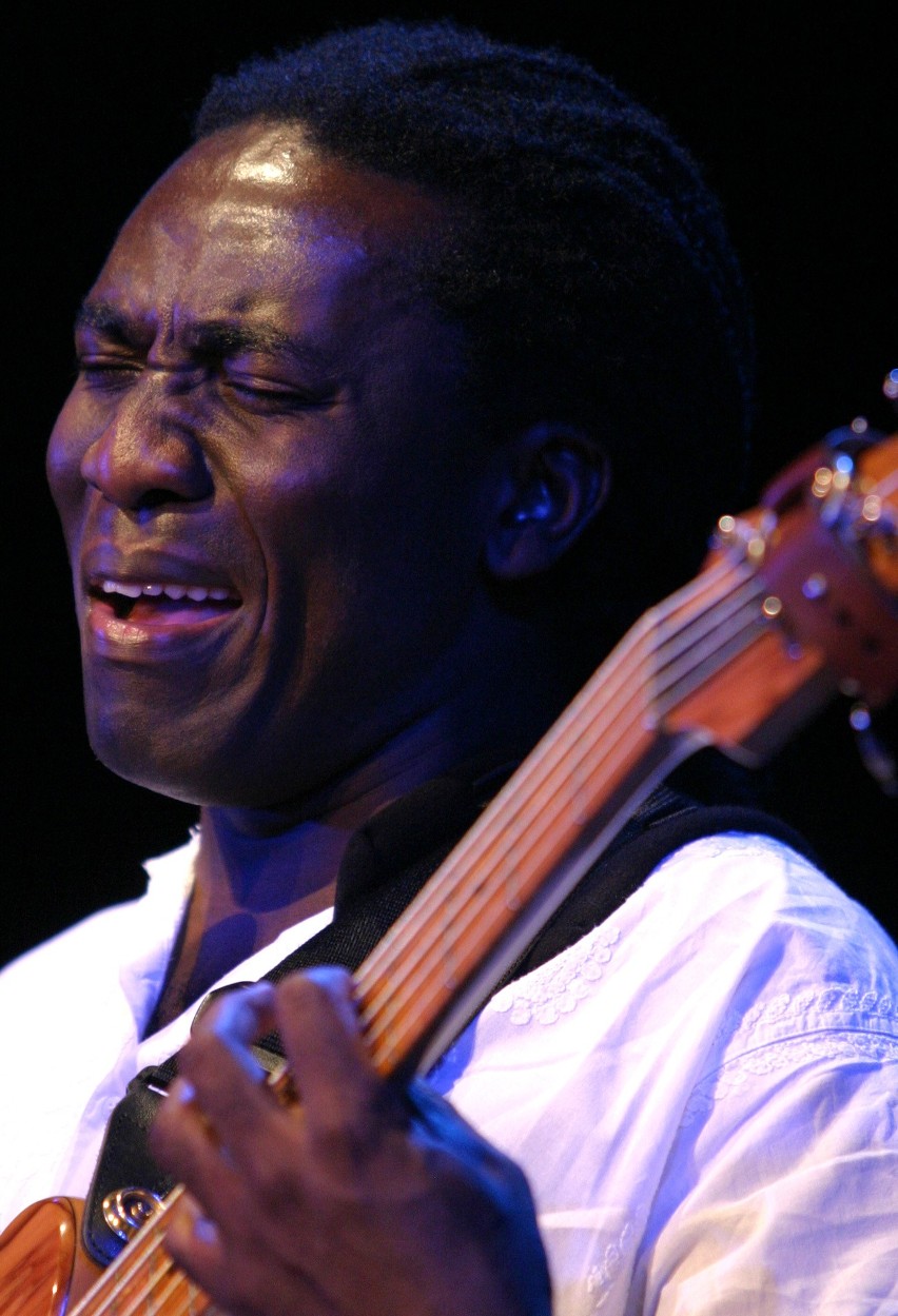 Richard Bona to kameruński multiinstrumentalista, basista,...