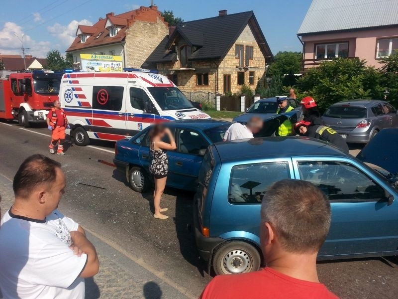 Według policji mężczyzna uskarżał się na ból barku, dlatego...