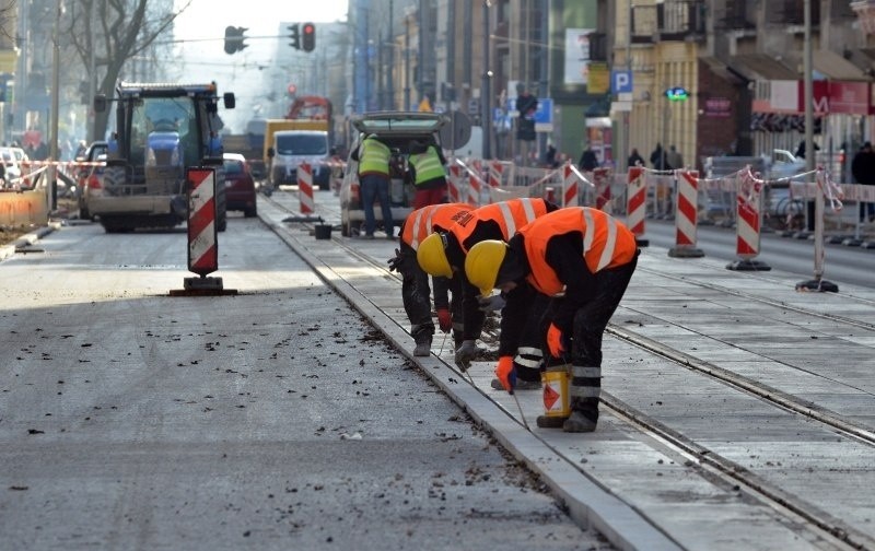 Znów pojedziemy ul. Piotrkowską! Remont na ukończeniu [zdjęcia]