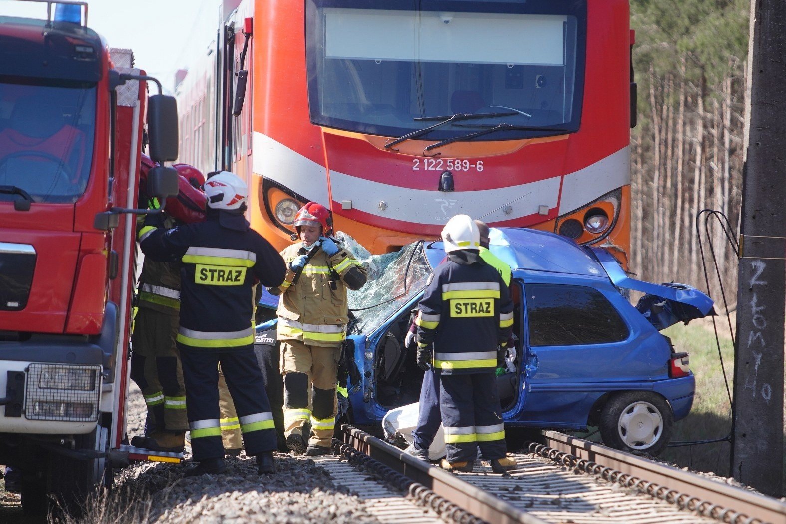 Śmiertelny wypadek na przejeździe kolejowym w Rożnowie pod