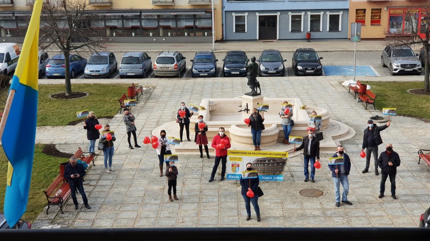 Z początkiem br. mieszkańcy Rozmierki protestowali przeciwko...