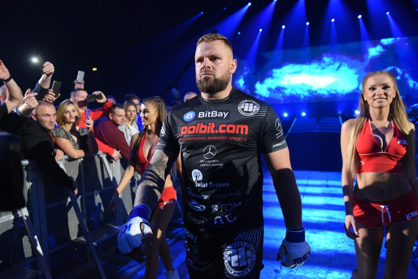 KSW 45. Michał Materla powalczy o pas wagi średniej, tytuł w ciężkiej nie dla Karola Bedorfa