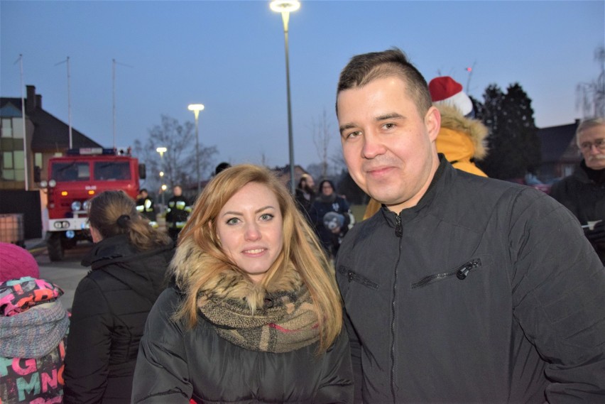 Damian Pipień (z prawej) z żoną Klaudią