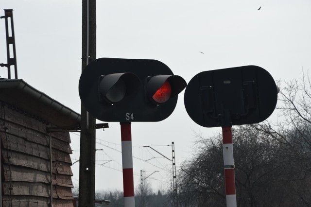 Do 15 maja zamknięty będzie przejazd kolejowy w Paczkowie.  Oznacza to spore utrudnienia dla kierowców oraz pasażerów Swarzędzkiej Komunikacji Autobusowej.