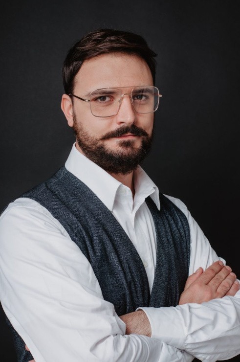 Adam Zemełka, doktor nauk o zdrowiu i doktor psychologii....