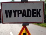 W Tyniowicach motorowerzystka uderzyła w ogrodzenie