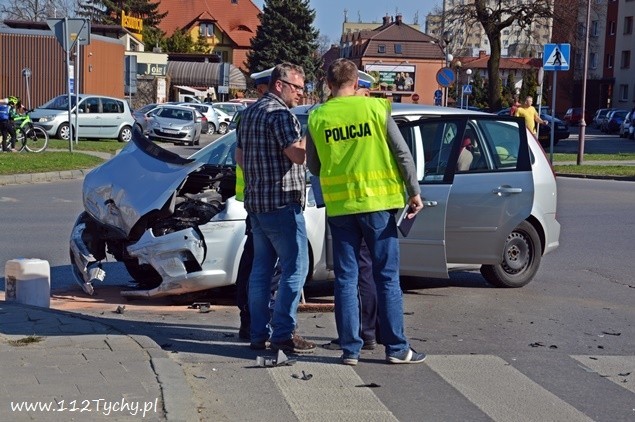 Do poważnego wypadku doszło w Tychach przy Teatrze Małym