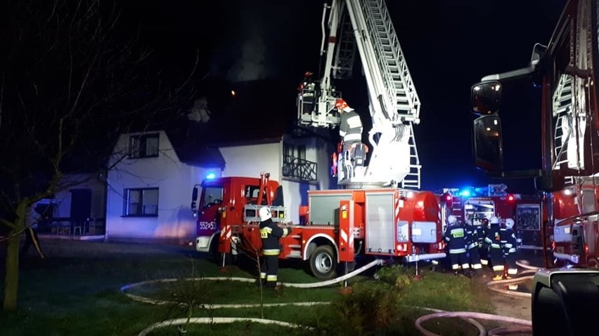 Siedem jednostek straży pożarnej gasiło 13 listopada pożar...