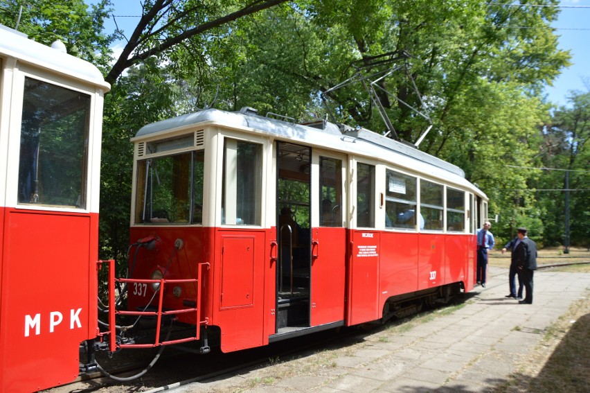 Łódź, zabytkowy tramwaj wyrusza na trasę, czyli podróż w stylu retro ZDJĘCIA