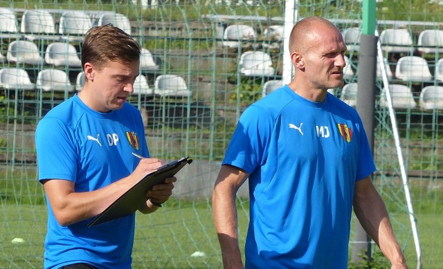 Z Koroną Kielce z dniem 30 czerwca żegnają się daj asystenci trenera Gino Lettieriego - David Pietrzyk (z lewej) i Miloslav Janovsky.