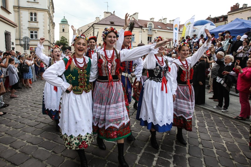 XVIII Światowy Festiwal Polonijnych Zespołów...