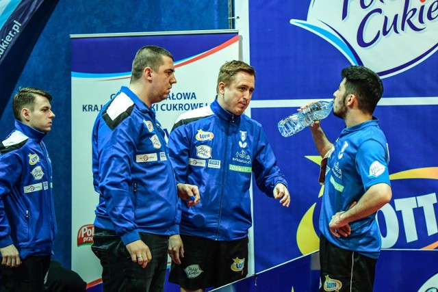 Od lewej: Artur Grela, trener Patryk Jendrzejewski, Wiaczesław Burow oraz Vladislav Ursu