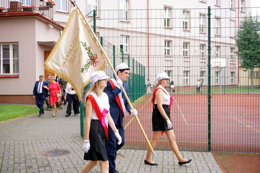 Ponad 340 tysięcy dzieci rozpoczęło rok szkolny w woj. lubelskim. Zobacz zdjęcia z inauguracji