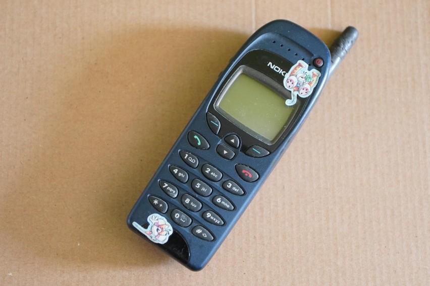 Jeden z pierwszych telefonów budujących legendę Nokii....