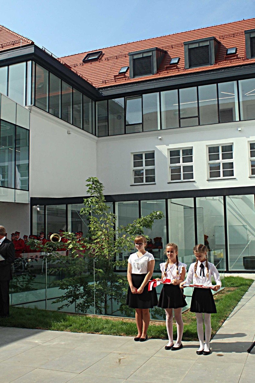 Otwarcie nowej szkoły w Kazimierzu Dolnym (ZDJĘCIA)