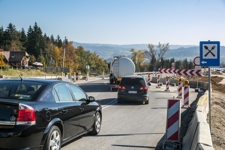 Budowa zakopianki. Kierowcy już jadą po fragmencie nowej trasy [ZDJĘCIA]