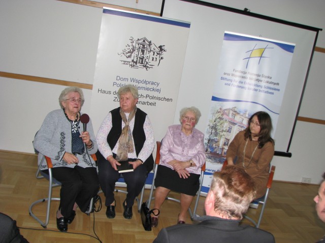Na zdjęciu od lewej: Maria Kutz, Krista Slotta, Maria Jagło oraz dr Adriana Dawid.  