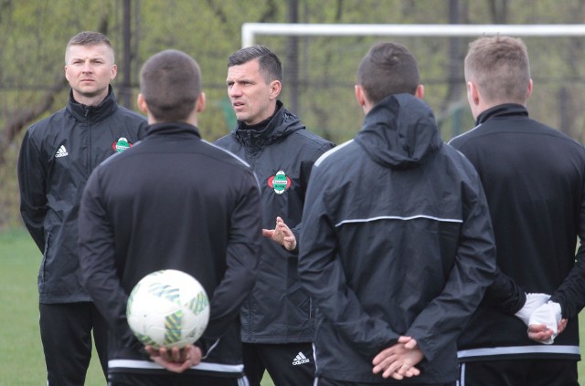 Robert Podoliński poprowadził we wtorek pierwszy trening Radomiaka Radom.