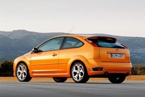 Fot. Ford: Focusa ST napędza silnik 2,5 l/225 KM. Samochód...