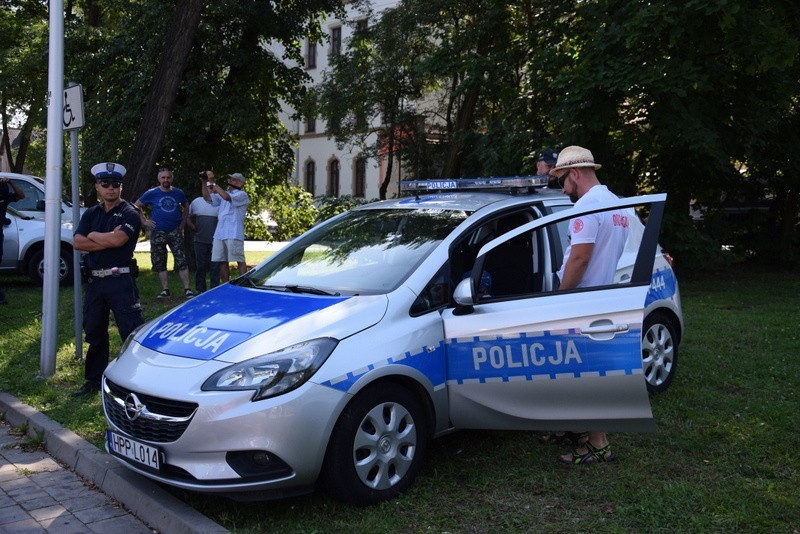 Patriotyczny Lubliniec oddaje hołd powstańcom warszawskim