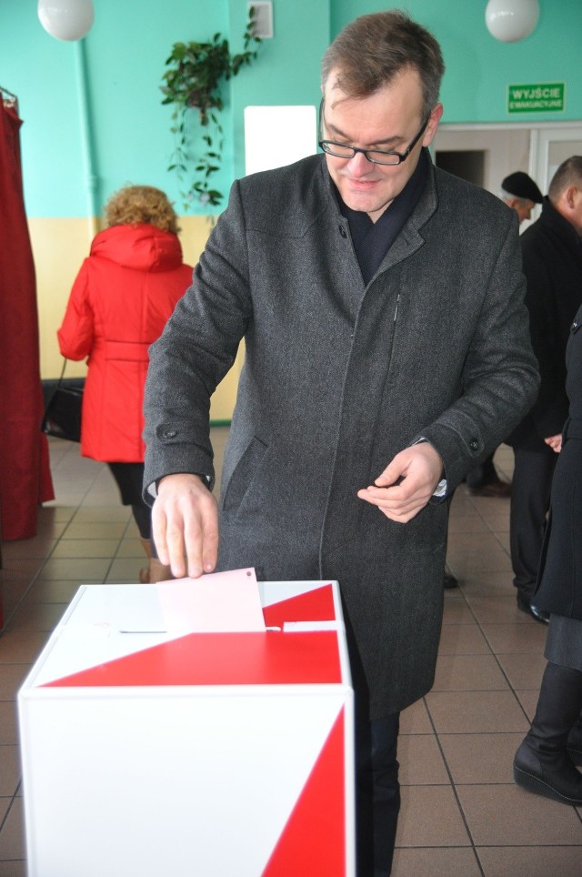 Jacek Kurzejewski, odwołany już wicewójt gminy Grzmiąca.