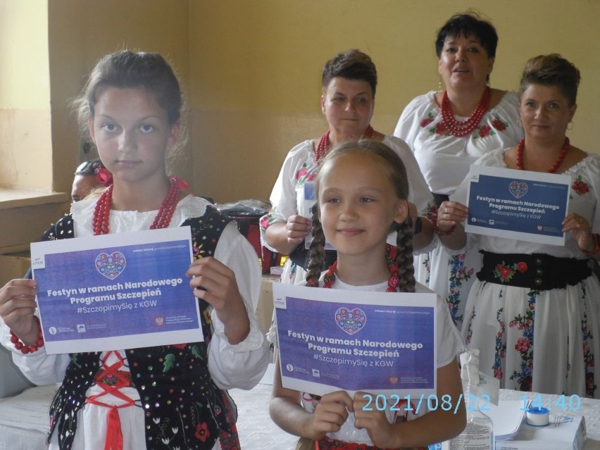 Piknikowe szczepienia. Korytniczanki zachęcały do walki z Covid-19 [ZDJĘCIA]