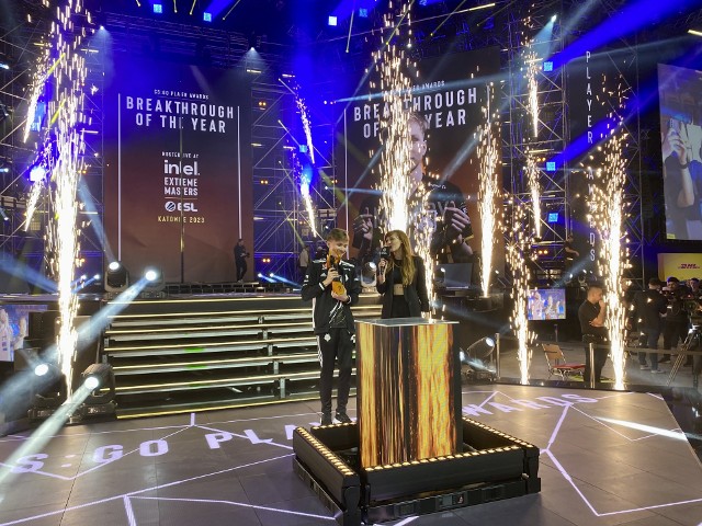 CS:GO Awards na IEM 2023. m0NESY z teamu G2 otrzymał nagrodę w kategorii „Odkrycie roku". Nie tylko on jednak ma powody do świętowania >>>