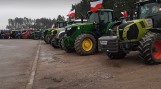 Protest rolników na Suwalszczyźnie (21.10). Rolnicy wyjechali ciągnikami na krajowe drogi i spowalniają ruch 