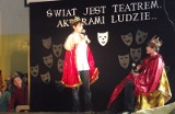 Szkolne teatry zagrały w Wieniawie