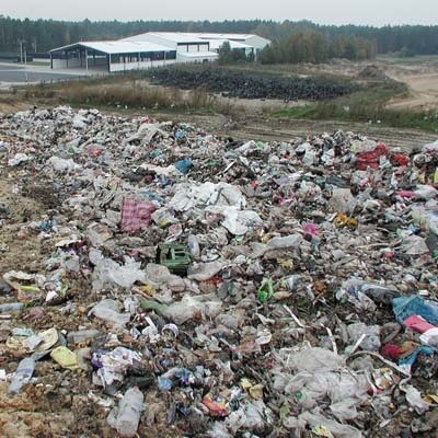 Za kilka miesięcy nie będzie gdzie składować odpadów z Białegostoku. Nowe pole będzie gotowe najwcześniej pod koniec roku.