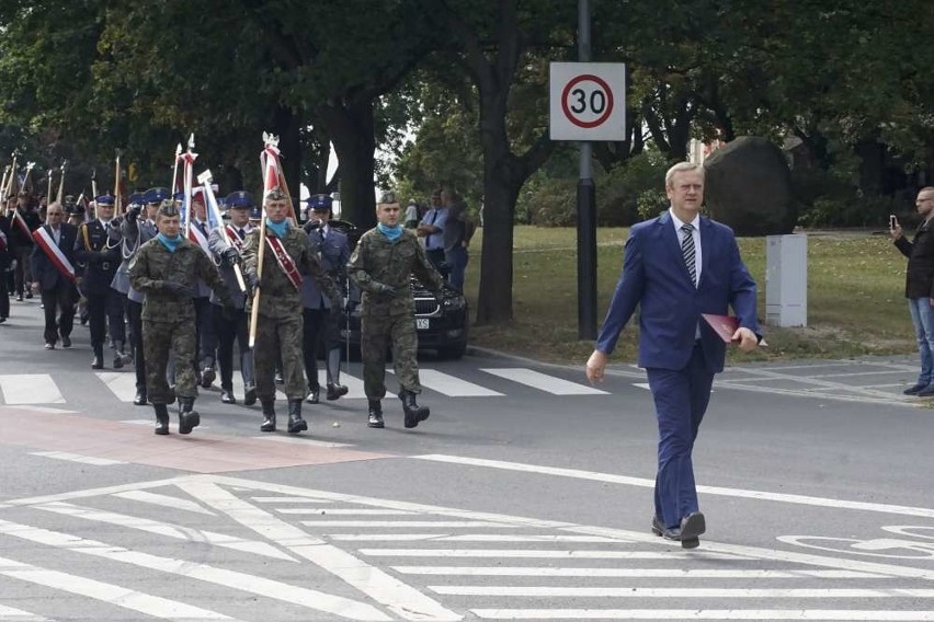 Główne uroczystości odbyły się przy pomniku Armii Poznań.