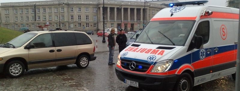 Kierowca volkswagena potrącił mężczyznę na przejściu! (wideo, zdjęcia)