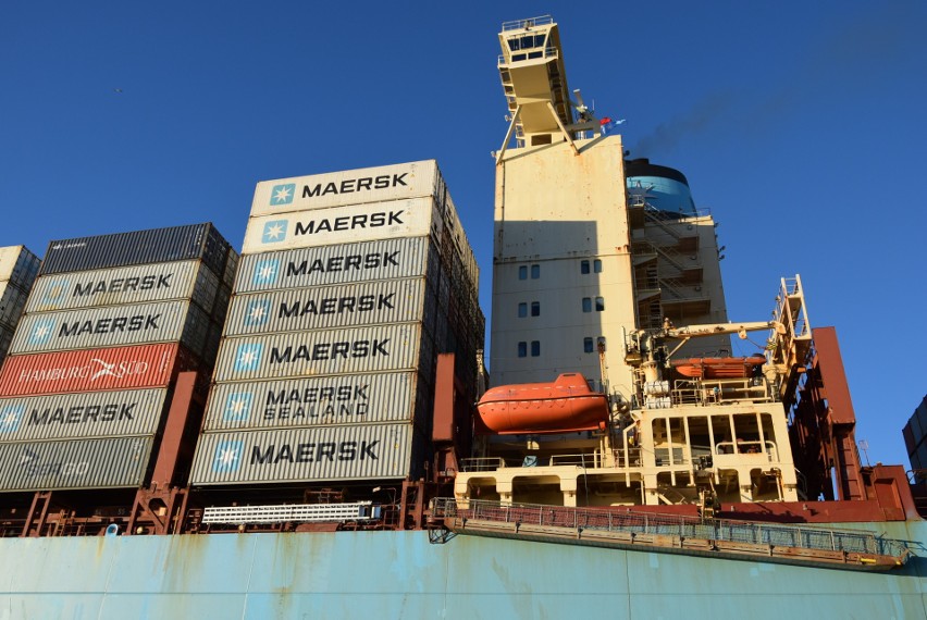 Kontenerowiec Charlotte Maersk w gdyńskim porcie, 12.02...