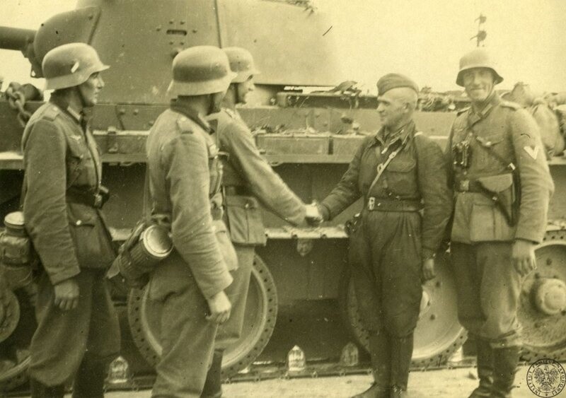 Spotkanie żołnierzy Armii Czerwonej i Wehrmachtu w Stryju we...