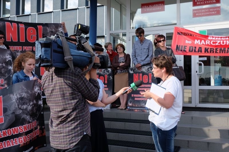 Protest przeciw krematoriom w Białymstoku