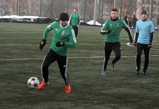 Piłkarze Radomiaka na własnym boisku będą mecze ligowe rozgrywali w soboty i jeden w środę.